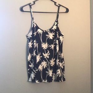 2 Apt 9 sheer tanks both size med